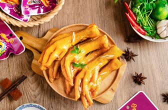 [🆕🇻🇳] Đồ ăn vặt ALACO chuyên chân gà, cánh gà, cá cơm ăn liền hot-trend của giới trẻ 🍔 Top1Food  🍜 #MUA 1 #ĐƯỢC 2 chỉ có thể là chân gà tê cay 65g của nhà ALACO
Bên trong mỗi gói được hút chân không an toàn, vệ sinh là 2 chiếc chân gà được tẩm ướp gia v , shares-0✔️ , likes-7❤️️ , date-2024-08-27 20:46:02🇻🇳🇻🇳🇻🇳📰🆕