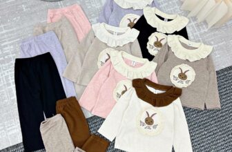 [🆕🇻🇳]  Qynman Kids Ninh Hiệp tổng kho sỉ quần áo trẻ em 🧑‍🧒❤️️👶⭐️ Đ𝐢𝐞̣̂𝐧 𝐭𝐡𝐨𝐚̣𝐢 𝐭𝐡𝐢𝐞̂́𝐮 𝐩𝐢𝐧
𝐍𝐡𝐮̛ 𝐭𝐢𝐦 𝐭𝐡𝐢𝐞̂́𝐮 𝐚𝐧𝐡.Chất liệu: len lông thỏ , hàng đẹp tự tin bán shop. Hình thỏ siu dễ thương.Size 1-5(8-16kg) sẵn hàng.
, shares-0✔️ , likes-0❤️️ , date-2024-08-27 18:20:51🇻🇳🇻🇳🇻🇳📰🆕