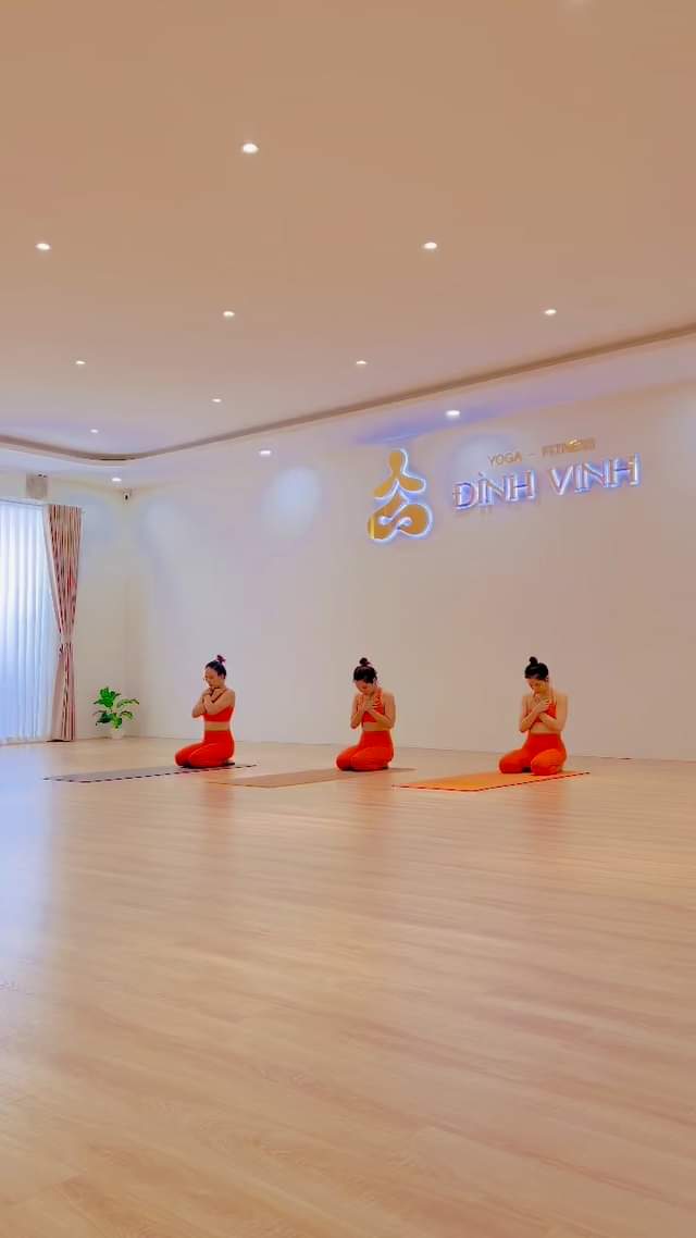 [🆕🇻🇳] Yoga – Fitness Đình Vinh – GYM – YOGA – ZUMBA – AEROBIC – MÚA CỔ TRANG – DANCE KID 🧘 Top1Yoga 🤸🏻‍♀️ 𝐈𝐍𝐒𝐈𝐃𝐄 𝐅𝐋𝐎𝐖 𝐘𝐎𝐆𝐀 : YOU SAY  tham gia tập luyện cùng chúng tôi tại #YogafitnessĐìnhVinh nhé ! #Acroyoga #Yogadoi #GymLinhDong #GymThuDuc #TaptaLinhDong #Tap , shares-0✔️ , likes-0❤️️ , date-2024-08-28 13:10:20🇻🇳🇻🇳🇻🇳📰🆕