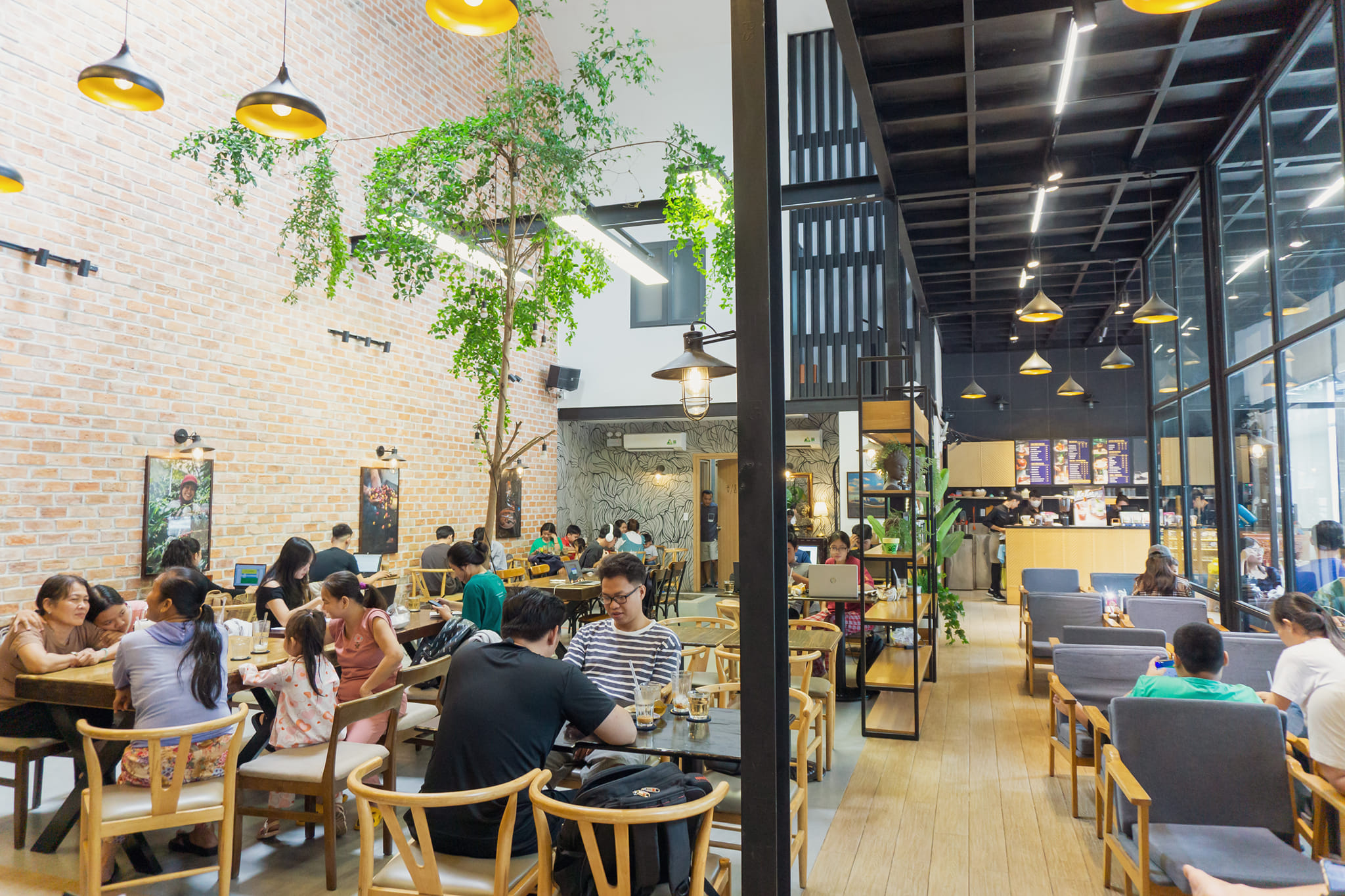 [☕️🇻🇳] DoveZi Coffee 🥤 Top1Coffee ☕️ Homie nhà mình đã về quê ăn Lễ hết chưa nè
Lễ này mình DoveZi nhé  #homies #coffeetayninh #dovezi
(*) 𝗗𝗼𝘃𝗲𝗭𝗶 𝗖𝗼𝗳𝗳𝗲𝗲 – 258 Ngu , shares-0✔️ , likes-43❤️️ , date-2024-08-30 15:35:04🇻🇳🇻🇳🇻🇳📰🆕