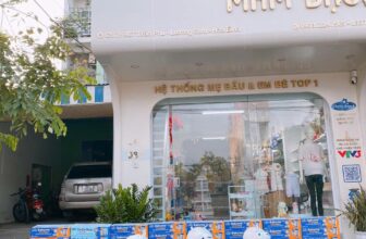 [🆕🇻🇳]  MẦM ĐẬU BABY – Đồ Sơ Sinh Cao Cấp 🧑‍🧒❤️️👶⭐️  Về cả trăm thùng sữa mà ko là gì với 3 em cừu. Định để cả chục con cho hoành tráng mà thấy bành chường quá lại thôi ạ  Team nghiện sữa yêu cừu nhà Mầm Đậu , shares-0✔️ , likes-8❤️️ , date-2024-08-28 15:54:57🇻🇳🇻🇳🇻🇳📰🆕