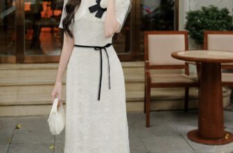 [🆕🇻🇳] XIICO 👕 Top1Fashion 👗  𝐍𝐄𝐖 𝐈𝐍 | 𝐓𝐚̣̆𝐧𝐠 𝐤𝐞̀𝐦 𝐭𝐚𝐠 𝐡𝐨𝐚 𝐡𝐨̂̀𝐧𝐠 𝐡𝐚𝐧𝐝𝐦𝐚𝐝𝐞 𝐜𝐡𝐨 𝟐𝟎 đ𝐨̛𝐧 𝐡𝐚̀𝐧𝐠 đ𝐚̂̀𝐮 𝐭𝐢𝐞̂𝐧 !Khám phá vẻ đẹp lãng mạn của mùa thu với chiếc váy ren lưới dập ly đặc biệt!  , shares-11✔️ , likes-149❤️️ , date-2024-08-29 01:35:03🇻🇳🇻🇳🇻🇳📰🆕