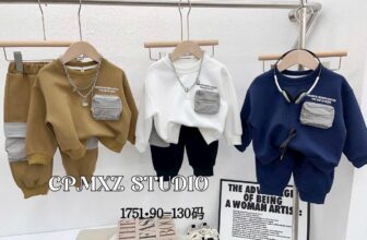 [🆕🇻🇳]  Shop mẹ Nam chuyên hàng thời trang trẻ em cao cấp 😎❤️️⭐️ Bộ nỉ siêu xinh các mẹ ạ, đầu vụ hàng nỉ 1 lớp chất dày dặn cực đẹp. Hãng này chất thích mê lun!
Size: 90-130 (form tương đương 80-120)
, shares-0✔️ , likes-17❤️️ , date-2024-08-29 17:15:16🇻🇳🇻🇳🇻🇳📰🆕