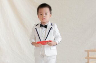 [🆕🇻🇳] TikTak House – Thời trang thiết kế cho bé 🧑‍🧒❤️️👶⭐️ Set vest trắng dài tay phối cổ viền tím than.
Cả Facebook chắc chỉ có mỗi Tiktak house là có set này.
Nếu như màu trắng trơn cơ bản khá thanh lịch và nh , shares-0✔️ , likes-7❤️️ , date-2024-08-29 14:49:08🇻🇳🇻🇳🇻🇳📰🆕