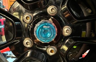 [🆕🇻🇳] HT Scooter – �Vespa Modified � Repair & Services � Performance � 🚗 Top1Go 🏍️
HT Factory Rear Axle Cover Cover that metal axel to make your Vespas have a cleaner look. Available in 7 colors. Order now. Limited stocks!
Ốp trục sau n , shares-0✔️ , likes-2❤️️ , date-2024-08-30 17:20:56🇻🇳🇻🇳🇻🇳📰🆕