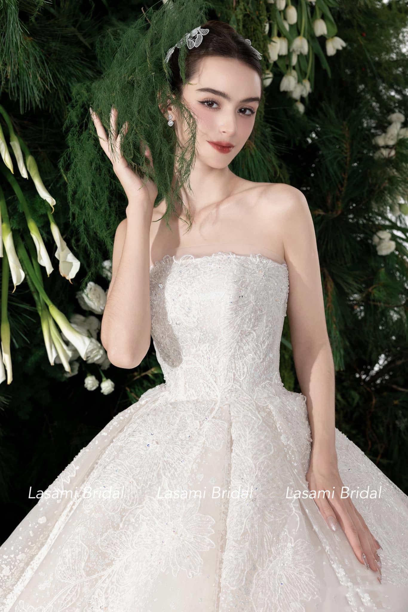 [🆕🇻🇳] Lasami Bridal – Váy cưới Hà Nội 🤵🏻 Top1Wedding 👰🏻  Nhẹ nhàng mà xinh hen nàng ơi
, shares-0✔️ , likes-2❤️️ , date-2024-09-02 21:28:05🇻🇳🇻🇳🇻🇳📰🆕