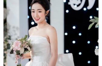 [🆕🇻🇳] Lasami Bridal – Váy cưới Hà Nội 🤵🏻 Top1Wedding 👰🏻  Được đồng hành với các cặp đôi trong ngày trọng đại và hạnh phúc nhất là niềm vui của team LASAMI Bridal  Cảm ơn vì đã chọn chúng mình
, shares-0✔️ , likes-5❤️️ , date-2024-08-30 01:08:43🇻🇳🇻🇳🇻🇳📰🆕