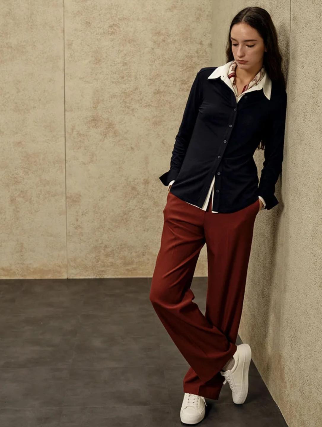 [🆕🇻🇳] LUCE SHOP VNXK 👕 Top1Fashion 👗  NEW ARRIVALÁo đã onweb mà màu nào cũng xuất sắc thế này. Màu sẫm nhất là navy nha các chị. Xinh lắm luôn đó ạ.
MS 630P/S. QUÝ KHÁCH MUA HÀNG TẠI SHO , shares-1✔️ , likes-9❤️️ , date-2024-08-29 14:35:17🇻🇳🇻🇳🇻🇳📰🆕