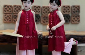 [🆕🇻🇳]  Đậu – Kids & Mom – thời trang thiết kế mẹ và bé 🧑‍🧒❤️️👶⭐️ Áo dài 𝑪𝒂́𝒕 𝑻𝒖̛𝒐̛̀𝒏𝒈Chất liệu: Gấm lụa vân hoa phối quần lụa ngọc trai
Size: 1-6t
* Nhận đặt may áo mẹFROM ĐẬU WITH LOVE
————————— , shares-15✔️ , likes-124❤️️ , date-2024-08-30 23:08:06🇻🇳🇻🇳🇻🇳📰🆕