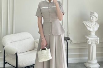 [🆕🇻🇳] LAGOM – A local brand in Viet Nam! We create styles for beautiful queens 👕 Top1Fashion 👗  𝐌𝐢𝐱 𝐚𝐧𝐝 𝐦𝐚𝐭𝐜𝐡 𝐰𝐢𝐭𝐡 𝐋𝐀𝐆𝐎𝐌. Gợi ý outfit từ thứ 2 đến chủ nhật cho nàng
Cùng LAGOM điểm qua những item mới toanh trong collection: “Classic Charm” và chọn  , shares-72✔️ , likes-516❤️️ , date-2024-08-31 05:17:32🇻🇳🇻🇳🇻🇳📰🆕