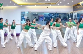 [🆕🇻🇳] Army Fitness & Yoga – Trung tâm thể dục thể thao cao cấp 🏋️ Top1Gym 💪 KHÁT VỌNG TUỔI TRẺ, RỰC RỠ CỜ SAO
Giải phóng năng lượng, nhiệt huyết cùng Zumba Army Fitness
Cháy hết mình trong mỗi buổi tập và bùng lên ngọn lửa đam mê , shares-0✔️ , likes-14❤️️ , date-2024-09-02 16:40:22🇻🇳🇻🇳🇻🇳📰🆕