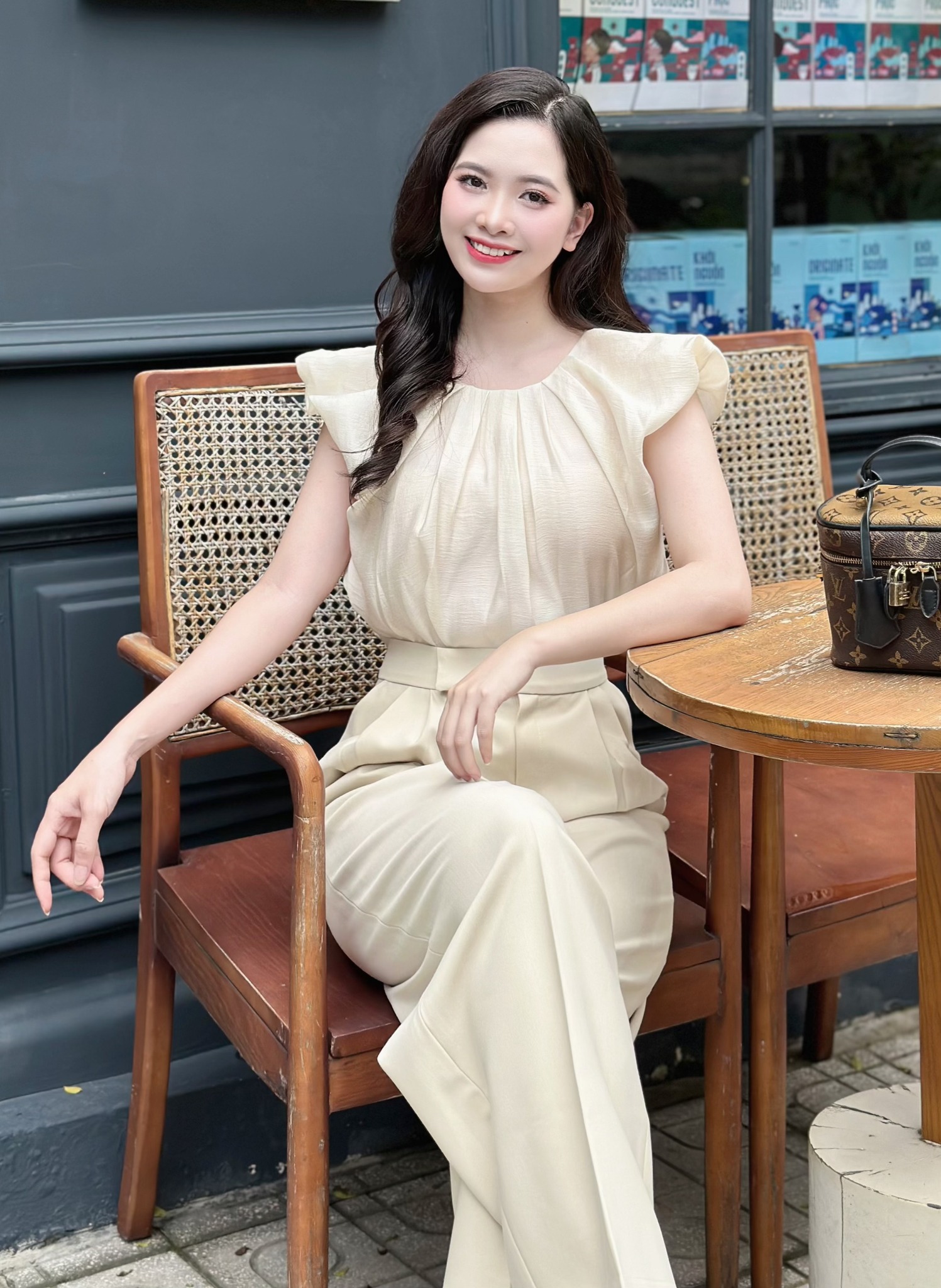 [🆕🇻🇳] LAVIEM Design –  Thiết kế vô cùng tinh tế, tỉ mỉ trong từng chi tiết👕 Top1Fashion 👗  𝐌𝐎𝐑𝐃𝐄𝐍 𝐋𝐎𝐎𝐊 𝐖𝐈𝐓𝐇 𝐂𝐀𝐒𝐒𝐈𝐄 𝐃𝐑𝐄𝐒𝐒
LAVIEM đem đến cho Nàng thiết kế Cassie Dress với kiểu dáng cùng chất liệu cao cấp, chắc chắn không thể bỏ qua trong bất cứ s , shares-2✔️ , likes-94❤️️ , date-2024-09-02 16:22:03🇻🇳🇻🇳🇻🇳📰🆕