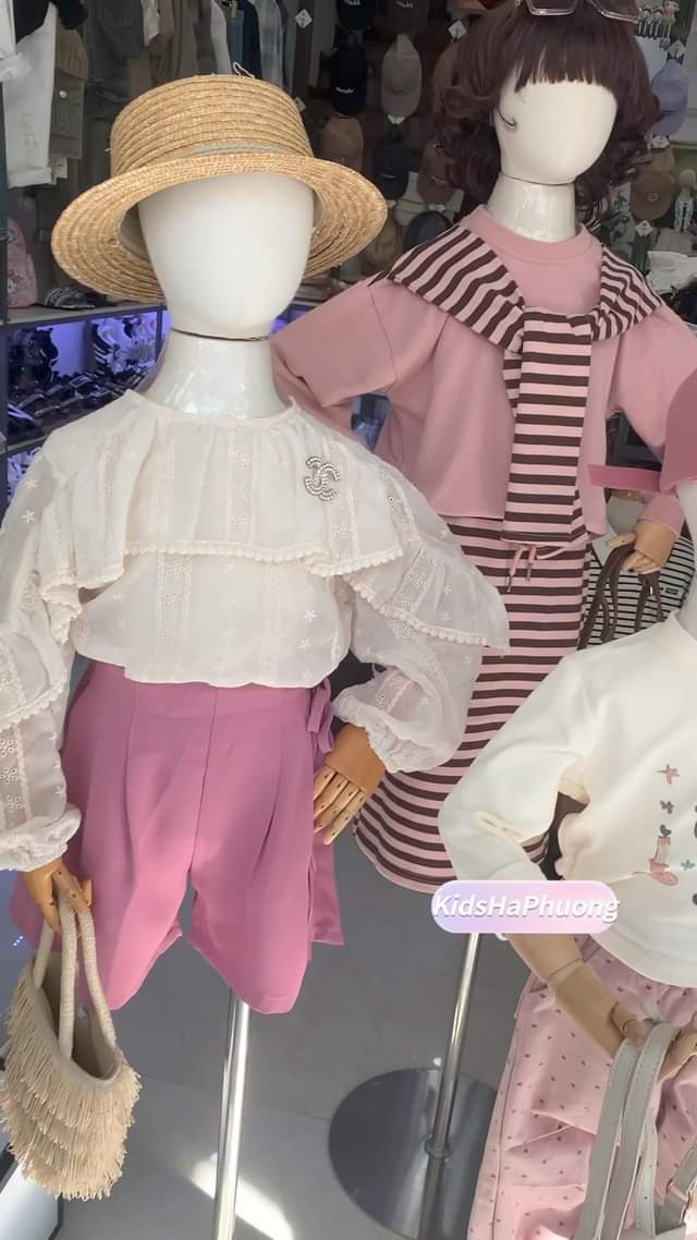 [🆕🇻🇳]  Kids Hà Phương – 172 Quang Trung – Chuyên quần áo trẻ em hàng Quảng Châu, hàng xuất Hàn cho bé 🧑‍🧒❤️️👶⭐️ 𝘓𝘢̀𝘮 đ𝘪𝘦̂̀𝘶 𝘮𝘪̀𝘯𝘩 𝘮𝘶𝘰̂́𝘯 𝘴𝘦̃ 𝘤𝘩𝘢̆̉𝘯𝘨 𝘣𝘢𝘰 𝘨𝘪𝘰̛̀ 𝘵𝘩𝘢̂́𝘺 𝘮𝘦̣̂𝘵
Đ𝘪 đ𝘦̂́𝘯 𝘯𝘰̛𝘪 𝘮𝘪̀𝘯𝘩 𝘵𝘩𝘪́𝘤𝘩 𝘴𝘦̃ 𝘤𝘩𝘢̆̉𝘯𝘨 𝘣𝘢𝘰 𝘨𝘪𝘰̛̀ 𝘵𝘩𝘢̂́𝘺 𝘹𝘢.  #KidsHàPhương
#New2024
, shares-0✔️ , likes-7❤️️ , date-2024-09-03 20:11:30🇻🇳🇻🇳🇻🇳📰🆕