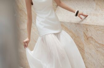 [🆕🇻🇳] Huong Boutique – Định hướng phong cách thời trang 👕 Top1Fashion 👗  𝐁𝐞𝐚𝐮𝐭𝐢𝐟𝐮𝐥 𝐢𝐧 𝐖𝐡𝐢𝐭𝐞Thiết kế đầm trắng thanh lịch từ lâu vẫn luôn là biểu tượng của sự tinh tế và phong cách vượt thời gian. Với thiết kế tối giản pha lẫ , shares-5✔️ , likes-111❤️️ , date-2024-09-02 19:16:33🇻🇳🇻🇳🇻🇳📰🆕