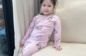 [🆕🇻🇳] Tom Kid 8386 – Chuyên quần áo thời trang trẻ em 🧑‍🧒❤️️👶⭐️ #185k / sét 2b
Sét 2b cotton lalubu tím hồng viền cổ bèo bé gái đốn tim chưa các mẹ ơi
Vải cotton mịn mà mát thấm hút mồ hôi yêu lắm ạ
Size Tham khảo: , shares-0✔️ , likes-0❤️️ , date-2024-09-03 16:20:14🇻🇳🇻🇳🇻🇳📰🆕