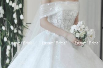 [🆕🇻🇳] Lasami Bridal – Váy cưới Hà Nội 🤵🏻 Top1Wedding 👰🏻  Lung linh, lấp lánh dưới ánh đèn, trở thành tâm điểm chú ý khi các nàng diện mẫu váy ngắn mới nhất này nhà LASAMI .Thiết kế được đính full các hạt cườm t , shares-0✔️ , likes-3❤️️ , date-2024-09-02 22:04:20🇻🇳🇻🇳🇻🇳📰🆕