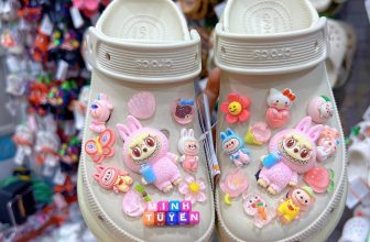 [🆕🇻🇳]  Aiko Kids – Thời Trang Cho Bé – Cửa hàng chuyên dép sục, giày lười và phụ kiện, charm gắn dép 🧑‍🧒❤️️👶⭐️ Hôm nay ngày trả đơn toàn Lalabu hông ko thôi , cần dép đi chơi lễ alo shop nhé , đơn si & lẻ liên tục
 , shares-2✔️ , likes-10❤️️ , date-2024-08-31 01:50:17🇻🇳🇻🇳🇻🇳📰🆕