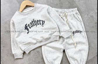 [🆕🇻🇳]  Shop mẹ Nam chuyên hàng thời trang trẻ em cao cấp 😎❤️️⭐️ Bộ nỉ hàng Qccc em về sẵn rùi ạ
Size 80-120
Mẹ nào ưng mẫu báo em ạ
, shares-0✔️ , likes-3❤️️ , date-2024-09-03 14:11:13🇻🇳🇻🇳🇻🇳📰🆕