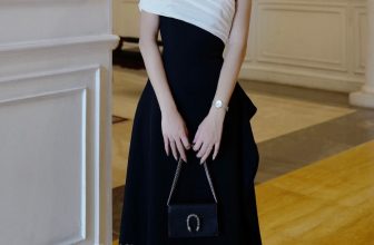 [🆕🇻🇳] DeNio – Phá bỏ lối mòn cũ của thời trang Việt 👕 Top1Fashion 👗  #WearDeNio
Xinh đẹp và thanh lịch khi diện Aster Dress, thiết kế với đường triết eo nhẹ kết hợp cùng màu đen huyền bí tôn lên đường nét mềm mại của nàng
Hã , shares-13✔️ , likes-209❤️️ , date-2024-09-01 00:55:49🇻🇳🇻🇳🇻🇳📰🆕