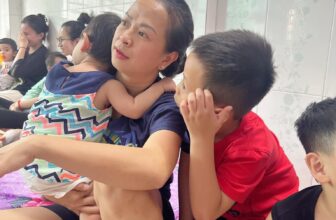 [🆕🇻🇳] Sumo Store – Cửa hàng quần áo nữ 👕 Top1Fashion 👗  NGHĨ NÓ TỨC CÁI NÁCH KHÔNG NGỦ ĐƯỢC LUÔN
Mới năm ngoái, cả nhà Sumo đi thăm Mái Ấm Hoa Hồng #maiamhoahong ở quận 12 xong.
2 thằng con, tay nách xách mang , shares-0✔️ , likes-123❤️️ , date-2024-09-05 04:19:45🇻🇳🇻🇳🇻🇳📰🆕