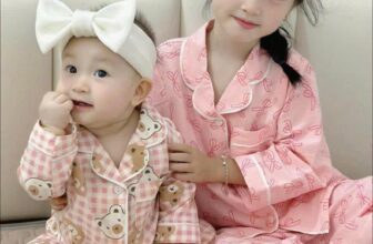 [🆕🇻🇳] Tom Kid 8386 – Chuyên quần áo thời trang trẻ em 🧑‍🧒❤️️👶⭐️ #195k/ sét 2 bộEm gom thêm set này vnxk ạ .HOT : SÉT 2 BỘ ĐŨI PIZAMA GẤU KẺ NƠ HỒNG CHO BGCombo 2 pijama đũi chỉ #kkk/2bộ.Mặc xinh yêu cực kì lun , shares-0✔️ , likes-0❤️️ , date-2024-09-02 17:11:02🇻🇳🇻🇳🇻🇳📰🆕
