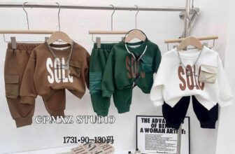 [🆕🇻🇳]  Shop mẹ Nam chuyên hàng thời trang trẻ em cao cấp 😎❤️️⭐️ Bộ nỉ siêu xinh các mẹ ạ, đầu vụ hàng nỉ 1 lớp chất dày dặn cực đẹp. Hãng này chất thích mê lun!
Size: 90-130 (form tương đương 80-120)
, shares-0✔️ , likes-19❤️️ , date-2024-09-01 16:51:17🇻🇳🇻🇳🇻🇳📰🆕