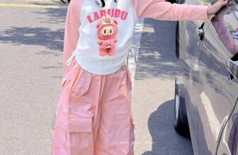 [🆕🇻🇳] Giang Kids- thời trang cao cấp cho bé 🧑‍🧒❤️️👶⭐️ Cứ lên labubu là các con auto meeeee LaBuBu giờ hot lắm . Hình in giặt thoải mái ạ Nguyên sét bé mặc đi học đi chơi đều ok lắm ạ
Mai e hạ lô đầu mời các m , shares-1✔️ , likes-0❤️️ , date-2024-09-04 12:56:34🇻🇳🇻🇳🇻🇳📰🆕