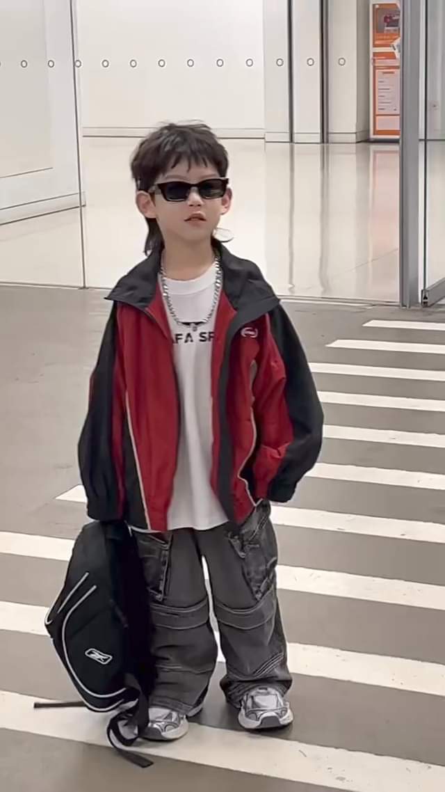 [🆕🇻🇳]  Voi Kun – Thời trang trẻ em có sẵn – Hàng Quảng Châu 🧑‍🧒❤️️👶⭐️ Ngày gió về diện cả bộ như này quá hợp ạ  đẹp lắm ba mẹ ơi !!
, shares-0✔️ , likes-0❤️️ , date-2024-09-05 04:01:03🇻🇳🇻🇳🇻🇳📰🆕