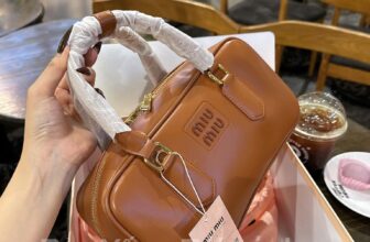 [🆕🇻🇳] Bảo Yến Store – CHUYÊN TÚI XÁCH XUẤT DƯ, SUPER VIP, SIÊU CẤP🛍️🛍️🛍️ 👕 Top1Fashion 👗  Ơn giời về 200c e sợ k đủ chia , cái màu nó ưng dã man =)))))))
Nhìn form k bàn cãi gì bớt
Sz27 đựng đồ thoải mái
, shares-0✔️ , likes-3❤️️ , date-2024-09-05 13:01:02🇻🇳🇻🇳🇻🇳📰🆕