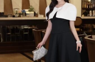 [🆕🇻🇳] CLALA – New era fashion strives for perfection 👕 Top1Fashion 👗  CLALA cho ra mắt items mới tone màu trendy mang vẻ đẹp cổ điển, sắc sảo nhưng không kém phần sang trọng lịch thiệp. #CLALA #Dress #Váytiệc
, shares-0✔️ , likes-0❤️️ , date-2024-09-05 01:01:04🇻🇳🇻🇳🇻🇳📰🆕