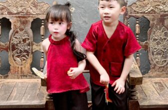 [🆕🇻🇳]  Bơ Hí – Thương hiệu thời trang thiết kế cao cấp dành cho mẹ và bé đẹp 🧑‍🧒❤️️👶⭐️  𝐒𝐞𝐭 đ𝐨̂̀ “𝐒𝐥𝐚𝐲” 𝐡𝐞̂́𝐭 𝐧𝐚̂́𝐜 𝐝𝐚̀𝐧𝐡 𝐜𝐡𝐨 𝐛𝐞́ 𝐦𝐚̣̆𝐜 𝐓𝐫𝐮𝐧𝐠 𝐓𝐡𝐮 𝐡𝐚𝐲 𝐓𝐞̂́𝐭 đ𝐞̂̀𝐮 𝐨𝐤𝐥𝐚 𝐥𝐮𝐨̂𝐧
Mẹ nhắn Bơ tư vấn size bé mình nha
Bơ có ship Cod và kiểm hàng tr , shares-0✔️ , likes-5❤️️ , date-2024-09-04 17:03:49🇻🇳🇻🇳🇻🇳📰🆕