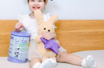 [🆕🇻🇳]  Con Cưng – Mang đến những sản phẩm tốt nhất cho trẻ em Việt Nam 😎❤️️⭐️ “Bella là fan cứng của sữa Bubs, đợt này được tặng chú thỏ bông thích lắm. Sữa Bubs vừa giúp chiếc bụng nhỏ của Bella êm khỏe, vừa thơm ngon, ngày nào ẻm c , shares-2✔️ , likes-319❤️️ , date-2024-09-05 22:03:56🇻🇳🇻🇳🇻🇳📰🆕