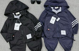 [🆕🇻🇳] Cẩm Vân Nguyễn – Thời trang cho bé yêu 🧑‍🧒❤️️👶⭐️ Mưa lạnh rồi,sắm bộ gió bé diện siêu tiện các bác ơi Hàng về trả oder dư sl ít,các mẹ vào đơn luôn nhé.
Giá siêu rẻ chi hơn #100k  Sz:12-33kg
, shares-2✔️ , likes-130❤️️ , date-2024-09-05 14:23:38🇻🇳🇻🇳🇻🇳📰🆕