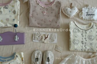[🆕🇻🇳] Bonnii Kids – Ở đây có áo quần, giày dép, phụ kiện dành cho bé yêu của bạn 🧑‍🧒❤️️👶⭐️ Năm nay nhiều mẫu homewear đẹp quá
Size bé 90-150
Màu sắc có thể chênh lệch một chút do ánh sáng nhưng không đáng kể.
Hàng QCCC, order 2-5 tuần tùy biên,  , shares-2✔️ , likes-7❤️️ , date-2024-09-05 17:29:04🇻🇳🇻🇳🇻🇳📰🆕