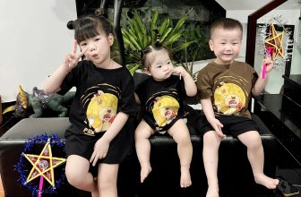 [🆕🇻🇳] Gạo Kids- Tiệm Đồ Đôi & Gia Đình Mẹ Và Bé Hàng Thiết Kế Cao Cấp 🧑‍🧒❤️️👶⭐️ Trung thu rôi các mẹ nhanh tay sắm đồ cho bé nè
___________________________
– 𝐐𝐮𝐚̂̀𝐧 𝐚́𝐨 𝐭𝐫𝐞̉ 𝐞𝐦 𝐜𝐚𝐨 𝐜𝐚̂́𝐩
Chỉ 1xx/ 1 sản phẩm
Full size : 11-45kg
Nhận , shares-0✔️ , likes-2❤️️ , date-2024-09-03 23:16:52🇻🇳🇻🇳🇻🇳📰🆕