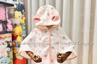 [🆕🇻🇳]  Hi Baby & Mom – CHUYÊN COMBO ĐI SINH CHO MẸ & BÉ 🧑‍🧒❤️️👶⭐️ 𝗔́𝗼 𝗖𝗵𝗼𝗮̀𝗻𝗴 𝗖𝗮́𝗻𝗵 𝗗𝗼̛𝗶 𝗕𝗲𝘀𝘀𝗹𝗮 cho các siêu mẫu nhí sang choảnh lắm nhe– Áo Khoác Cánh Dơi Có Nón Nút Bấm là đồ Dùng Giữ Ấm, Che Nắng Cho Bé Sơ Sinh khôn , shares-0✔️ , likes-2❤️️ , date-2024-09-04 19:08:21🇻🇳🇻🇳🇻🇳📰🆕