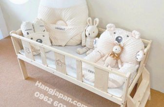 [🆕🇻🇳] Hằng Japan – Những điều mẹ muốn, những thứ con cần 🧑‍🧒❤️️👶⭐️   SIÊU PHẨM GỐI CHỐNG TRÀO NGƯỢC GẤU VEEOU  VỪA VỀ Thêm
Vừa là gối ch.ống trào ngược, vừa có thể làm đệm nằm cho bé
Vỏ gối: làm từ vải sợi đậu nành chất , shares-1✔️ , likes-6❤️️ , date-2024-09-05 01:04:33🇻🇳🇻🇳🇻🇳📰🆕