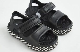 [🆕🇻🇳]  𝐀𝐥𝐯𝐢𝐧 & 𝐁𝐫𝐨𝐭𝐡𝐞𝐫 – 𝘒𝘪𝘥𝘴 𝘈𝘶𝘵𝘩𝘦𝘯𝘵𝘪𝘤 – Quần áo trẻ em nhập khẩu từ Mỹ 😎❤️️⭐️  Sandanl cho bé đi học, đi chơi.
Đế chống trơn trượt, chống thấm nước.
Siêu bền, siêu nhẹ, mềm và êm chân.Các mẹ inbox Page để nhận báo giá và tư vấn s , shares-0✔️ , likes-4❤️️ , date-2024-09-04 22:00:18🇻🇳🇻🇳🇻🇳📰🆕