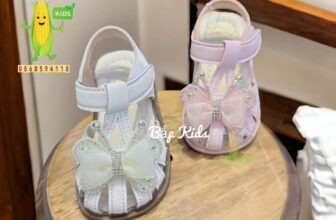 [🆕🇻🇳] BẮP KIDS – Chuyên cung cấp đồ sơ sinh cao cấp, sỉ lẻ toàn quốc : quần áo, bình sữa 🧑‍🧒❤️️👶⭐️  GIÀY TẬP ĐI QUỐC DÂN CHO BÉBé nào đang tập đi mang em này quá hợp lí luôn ạ , chất da mềm , đế dẻo dễ đi cực kì luôn ạ
Đế chống trơn , an toàn cho b , shares-0✔️ , likes-3❤️️ , date-2024-09-04 23:30:10🇻🇳🇻🇳🇻🇳📰🆕