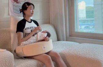 [🆕🇻🇳] MothersBaby – Thương hiệu mẹ và bé hàng đầu Hàn Quốc 🧑‍🧒❤️️👶⭐️ Để mẹ và bé cùng giữ đúng tư thế trong giai đoạn cho bé bú! Đồng hành cùng Gối Cho Bé Bú trong suốt chặng đường này nhé!  #GốiChoBéBú #Mothersbaby #MẹVàBé  , shares-0✔️ , likes-0❤️️ , date-2024-09-06 03:01:06🇻🇳🇻🇳🇻🇳📰🆕