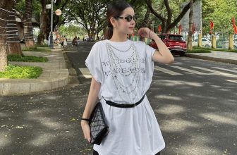 [🆕🇻🇳] Nguyen My – Cửa hàng quần áo 👕 Top1Fashion 👗  Đổi kiểu phá cách một chút cùng áo thun cotton dáng dài. Set e My phối bán rời ạ ( ko kèm belt)
Áo : #199k
Váy : #289k
Kênh shopee :
___________________ , shares-0✔️ , likes-73❤️️ , date-2024-09-05 14:08:08🇻🇳🇻🇳🇻🇳📰🆕
