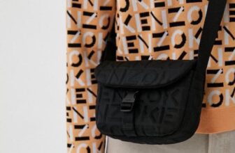 [🆕🇻🇳] Wellcome to CHIC HOUSE by CHIC VNXK 👕 Top1Fashion 👗   KENZ QUILTED LOGO crossbody
Lô tuồn xịn giá hời,hãng này hiếm lắm mới có hàng
Chất Vải chần logo phá cách vừa bền đẹp, cool ngầu chắc chắn, Fulltag . Đẹ , shares-0✔️ , likes-0❤️️ , date-2024-09-05 12:36:47🇻🇳🇻🇳🇻🇳📰🆕