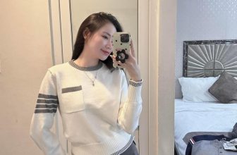 [🆕🇻🇳] Shop mẹ bé Hồng Ánh authenic 😎❤️️⭐️ Áo xinh quá mí bà ơi. Chất siêu đẹp nha, Đang saleee còn #285kvtayyy em pick chuẩn loại xịn đẹp ạ
Size: S M L( S be nhat)
, shares-1✔️ , likes-9❤️️ , date-2024-09-05 13:32:28🇻🇳🇻🇳🇻🇳📰🆕