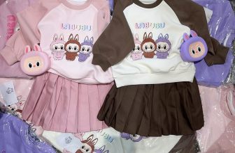 [🆕🇻🇳]  MỢ CHẢNH KIDS – LUXURY FASHION FOR KIDS 🧑‍🧒❤️️👶⭐️  Set LAXUBUXem như sự nghiệp đu Labubu thành côngMấy bạn đu laxubu
còn tui đu mấy bạnchớ tui hông biết bạn này từ truyền thuyết nào ra luônS , shares-1✔️ , likes-4❤️️ , date-2024-09-05 16:35:25🇻🇳🇻🇳🇻🇳📰🆕