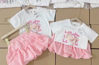 [🆕🇻🇳] Vyan – Mom & Baby Care 😎❤️️⭐️ Lên set lalubu chân váy bồng màu cưng xỉu các mẹ ơi  Size 8-26kg:
– Size 100: 8 – 10kg
– Size 110: 10 – 13kg
– Size 120: 13 – 16kg
– Size 130: 16 – 19k , shares-0✔️ , likes-0❤️️ , date-2024-09-05 21:09:01🇻🇳🇻🇳🇻🇳📰🆕