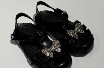 [🆕🇻🇳] Jerrie Authentic Shop – Đồ trẻ em – Chuyên săn sale bán sỉ/ lẻ, nhận check out hàng Auth các nước 🧑‍🧒❤️️👶⭐️  C.rocs Authh rẻ hơn fa kè huhu – ko nhanh thì còn cái nịt :))) Sa le 87%% #290k + kg Size C7(14cm)
C8(15cm)
C9(15.5cm)
C10(16.5cm)
, shares-0✔️ , likes-0❤️️ , date-2024-09-08 16:05:59🇻🇳🇻🇳🇻🇳📰🆕