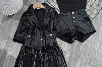 [🆕🇻🇳] Váy Tutu – Chuyên thời trang trẻ em 🧑‍🧒❤️️👶⭐️  1 sét cá tính cực xinh cho các bé không nên bỏ qua đây ạ
Chất áo thun cotton co dãn quần da . Khoác dáng dài chất da có lót trong chuẩn phom siêu chất
O , shares-0✔️ , likes-7❤️️ , date-2024-09-09 03:01:08🇻🇳🇻🇳🇻🇳📰🆕