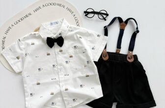 [🆕🇻🇳]  Door to door – Chuyên quần áo, giày dép và phụ kiện cho bé 😎❤️️⭐️ Set công tử 4 chi tiết cho bé trai lên phom xuất sắc mẹ nha!!!
Chất liệu vải thô mềm mịn, thoáng mát, thấm hút mồ hôi, quần chéo hàn mềm mướt, lên form cực , shares-0✔️ , likes-0❤️️ , date-2024-09-05 11:40:34🇻🇳🇻🇳🇻🇳📰🆕