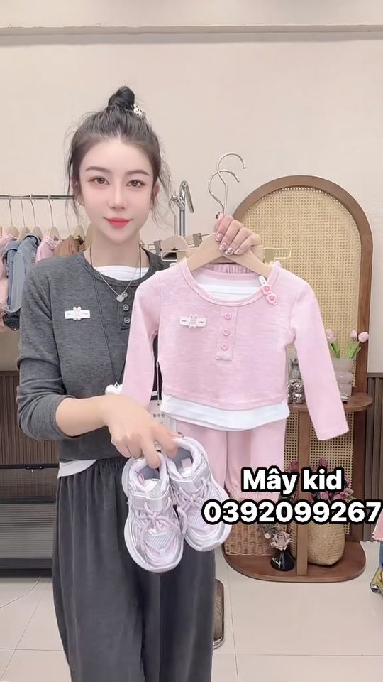 [🆕🇻🇳]  Mây Kid – Thời trang mẹ bé 🧑‍🧒❤️️👶⭐️  Ở ĐÂY CÓ SIÊU PHẨM MẸ BÉ SALE 30% #kiểm_hàng_ưng_mới_nhận
 – form cực xinh, chất đẹp khỏi bàn
 Fullsize 10-70kg ạ
 Inbox ngay cho shop để được tư vấn và n , shares-1✔️ , likes-22❤️️ , date-2024-09-07 03:04:31🇻🇳🇻🇳🇻🇳📰🆕