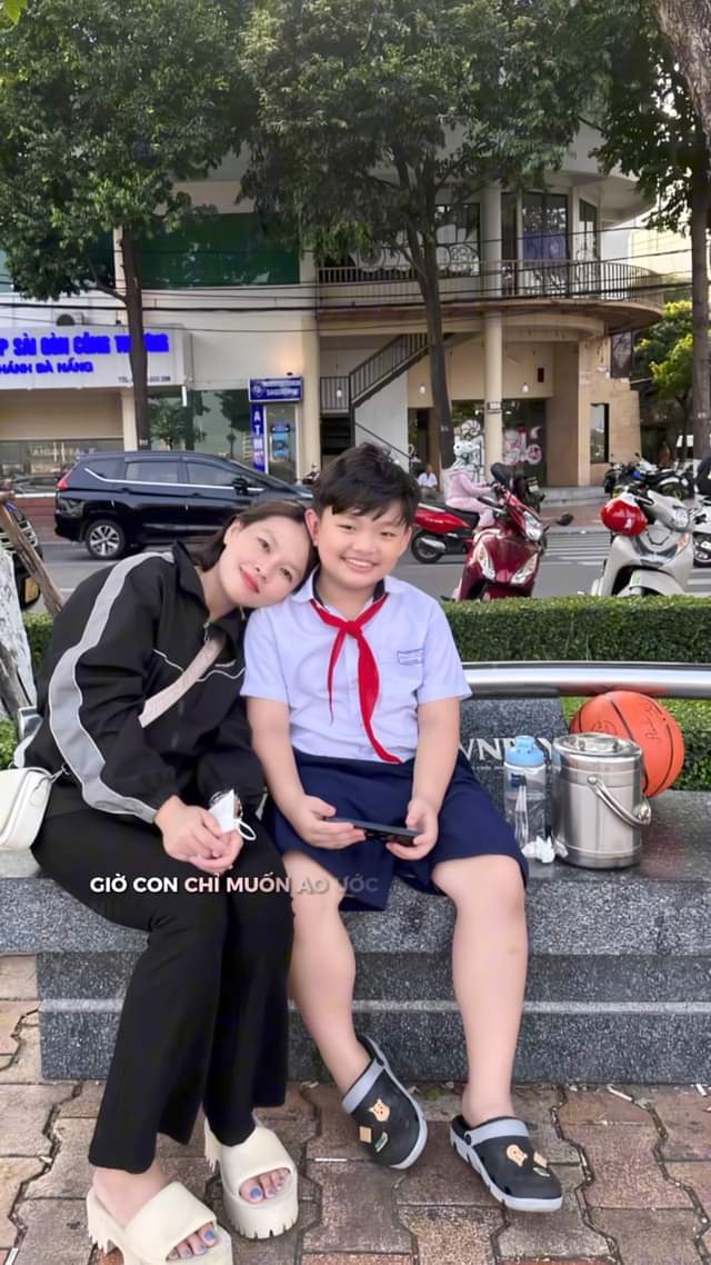 [🆕🇻🇳] KHO TONI KIDS 0906747159 🧑‍🧒❤️️👶⭐️ Toni của Cô Chú lúc nào cũng ngoan và giúp Mẹ chụp mẫu 
 , shares-0✔️ , likes-5❤️️ , date-2024-09-08 12:54:31🇻🇳🇻🇳🇻🇳📰🆕